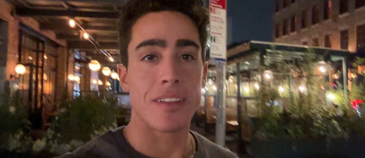 NYC Restaurant Vlog – SOMEONE THREW WATER AT ME LMAO NYC Restaurant Vlog - SOMEONE THREW WATER AT ME LMAO