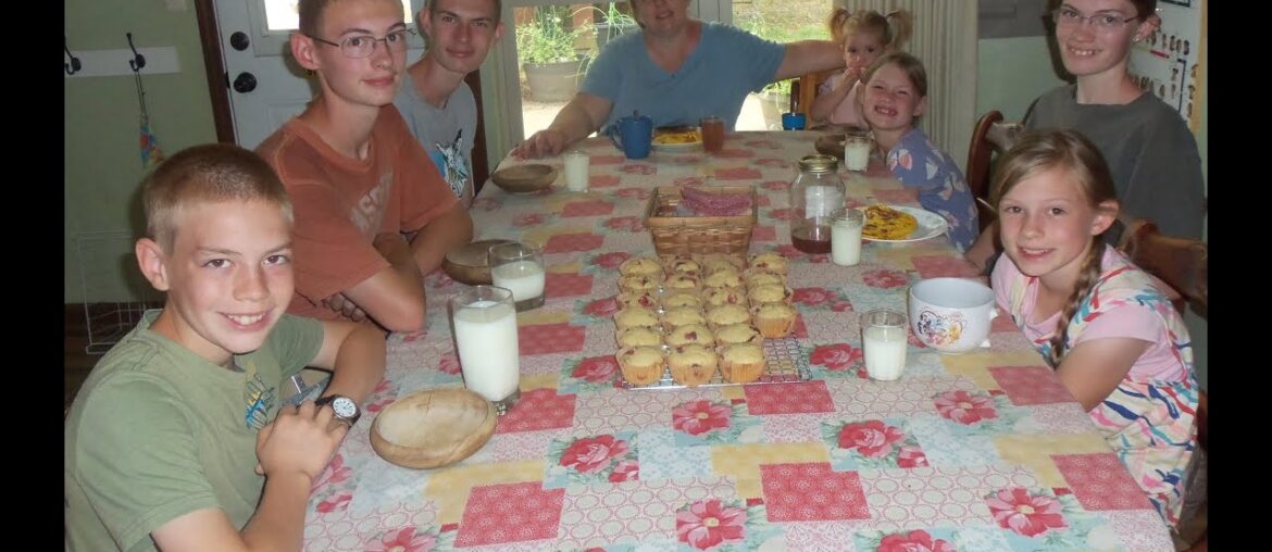 LARGE FAMILY Meals – What We Eat When the Grocery Budget is GONE! LARGE FAMILY Meals - What We Eat When the Grocery Budget is GONE!