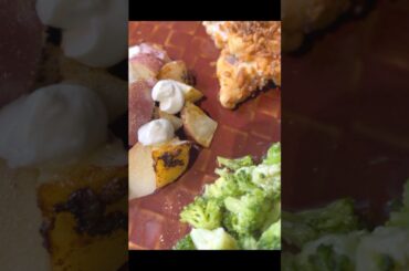 3-Ingredient Wonder: Lazy French Onion Chicken Cooked in Minutes!