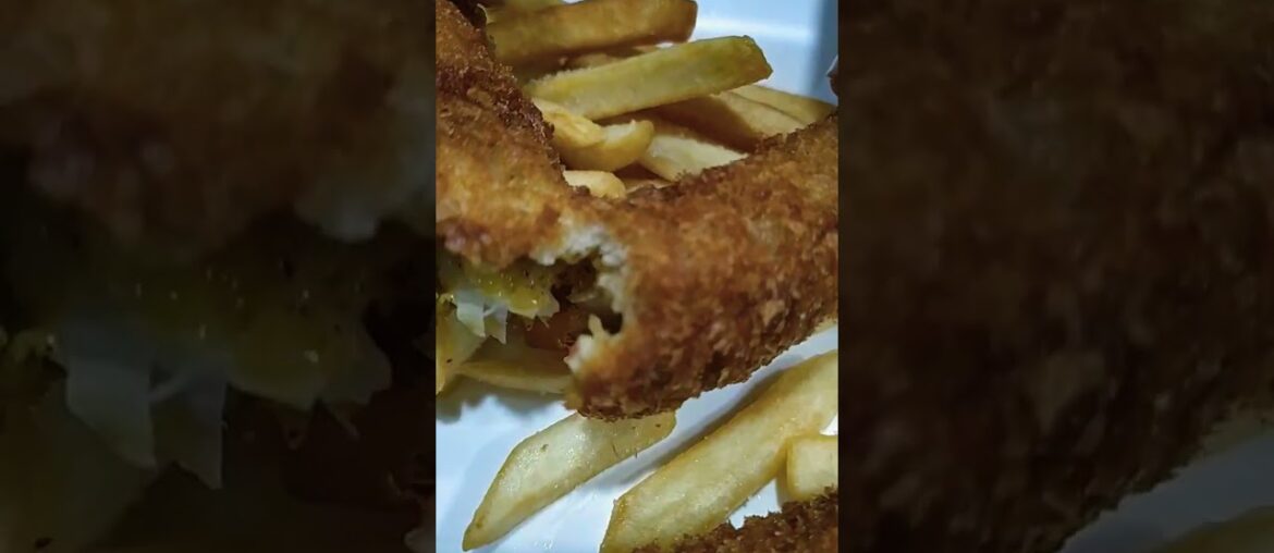 Fish fingers with French fries/snacks recipe #youtubeshorts #fish #viral #trending #frenchfries