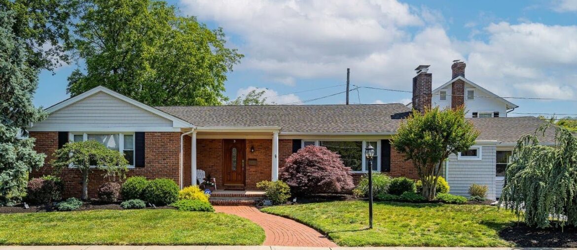 3 Caro Ct, Red Bank, NJ 3 Caro Ct, Red Bank, NJ