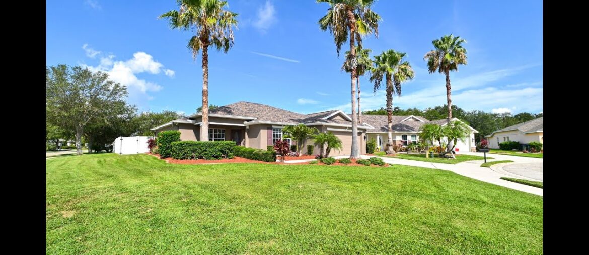 11368 Walden Loop Parrish, FL | ColdwellBankerHomes.com 11368 Walden Loop Parrish, FL | ColdwellBankerHomes.com