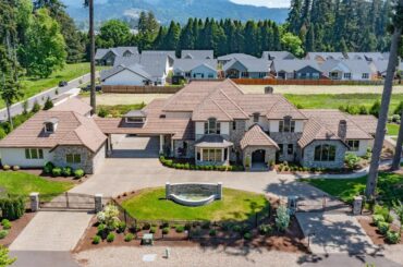 dC Luxe Home Tour | 4075 Gilham Rd, Eugene Oregon