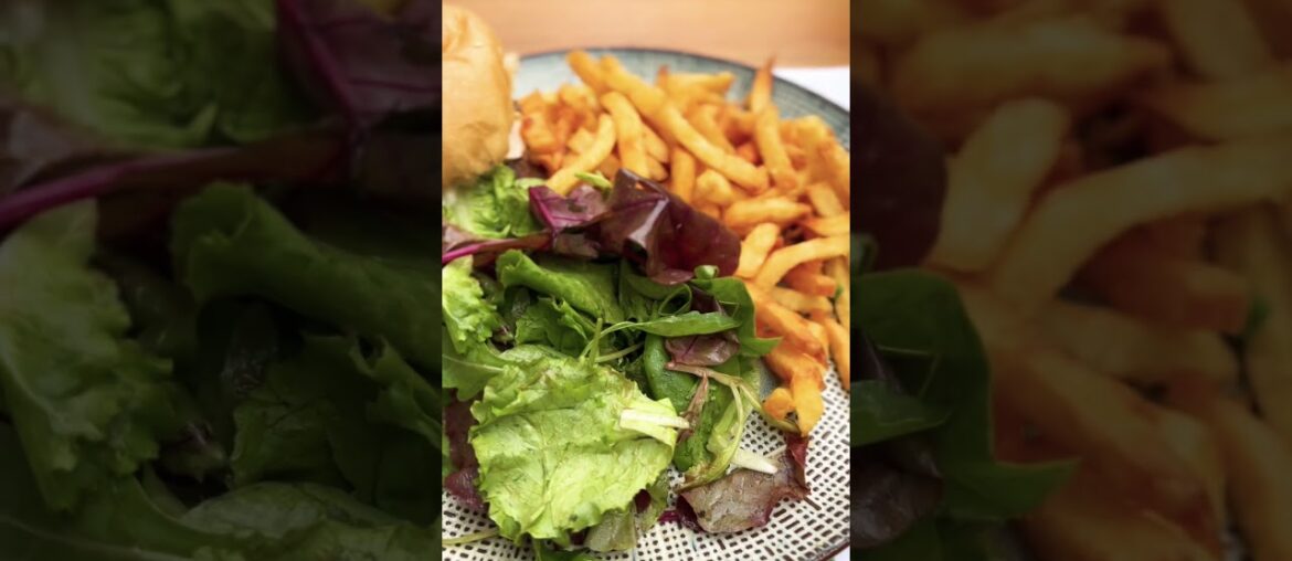Gourmet Burger & “French” Fries #Paris #food