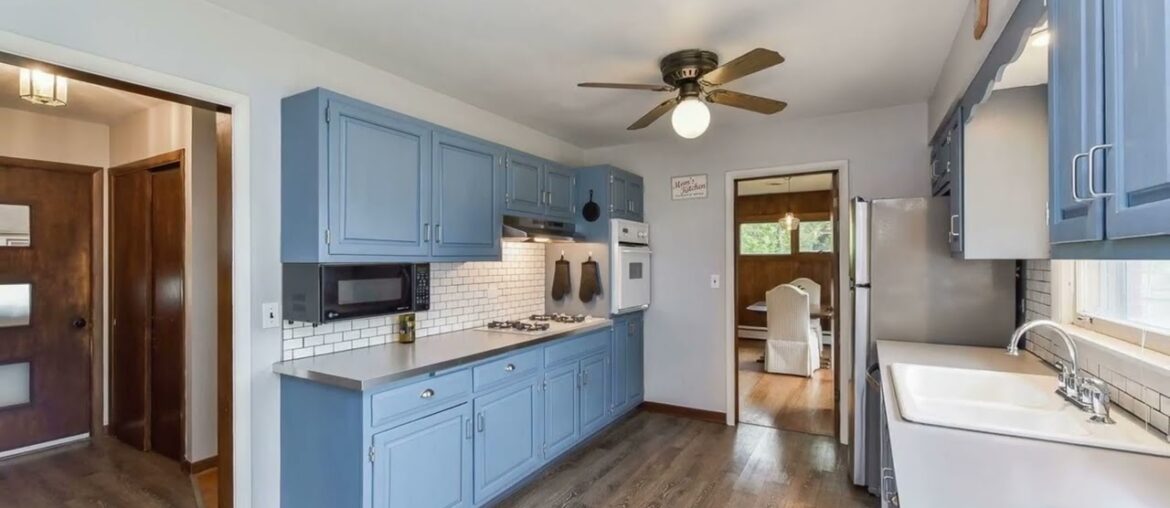 628 South Knollwood Drive, Wheaton, IL 60187 628 South Knollwood Drive, Wheaton, IL 60187