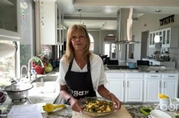 Kathy Carmichael Makes The BEST Potato Salad I Ever Ate!!!  It's Vegan and Oil-Free too!
