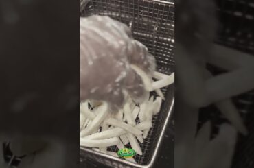 Mouth-watering Pizza at Capsicum |Tacos | Foodie | Yummy French Fries | At Varanasi