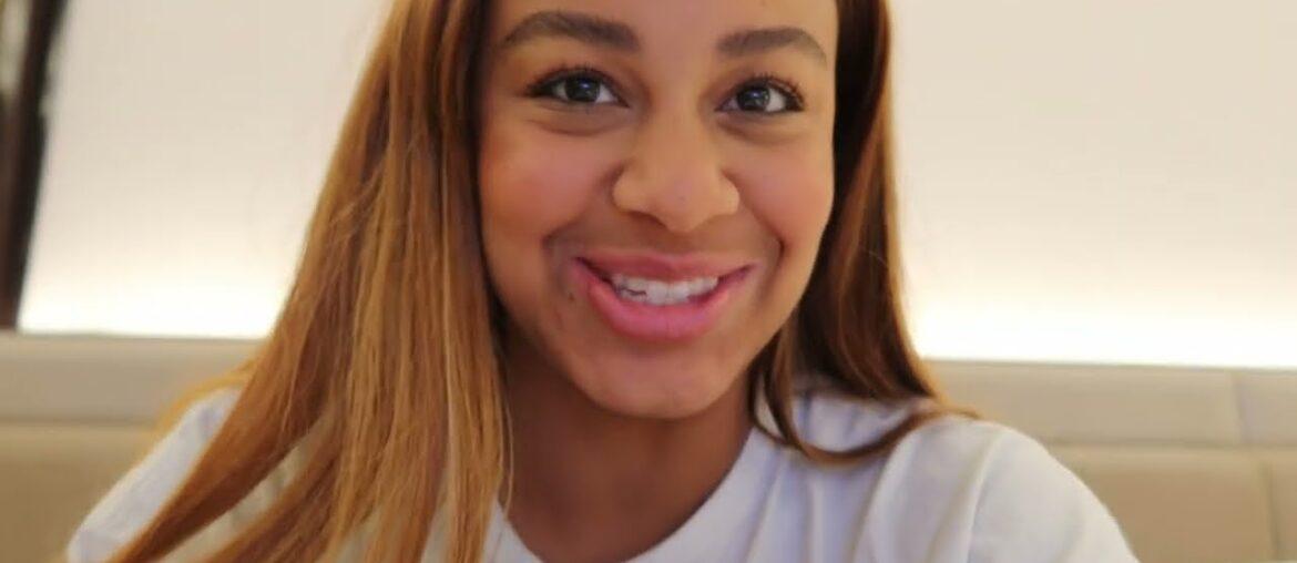 Singapore | Nia Sioux