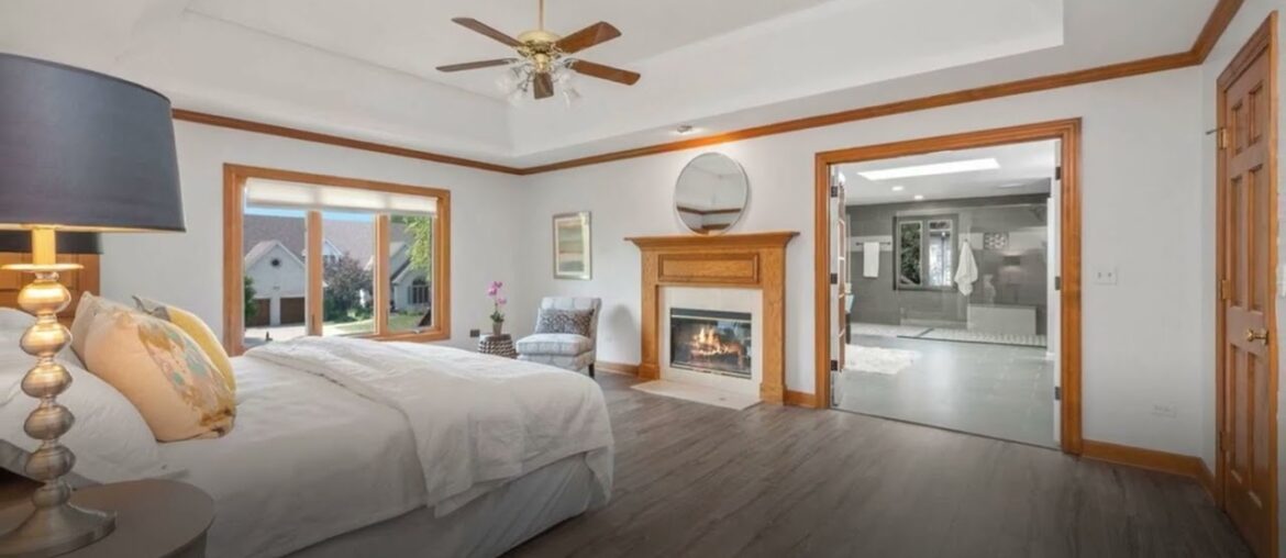 2215 Sable Oaks Drive, Naperville, IL 60564 2215 Sable Oaks Drive, Naperville, IL 60564