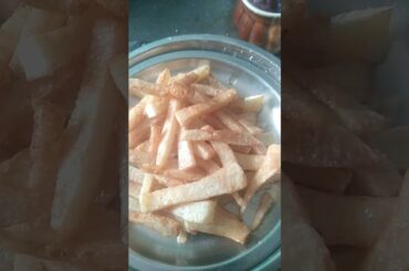 crispy french fries# bacchon ke favourite snacks#shortvideo#trendingvideo