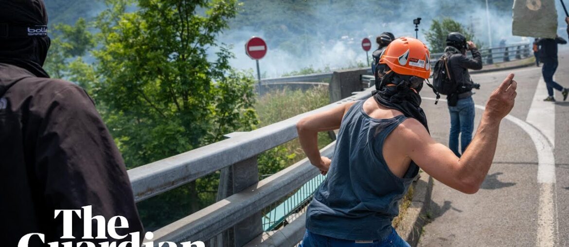 Grenades in the French Alps: Protesters clash with police over world's longest tunnel