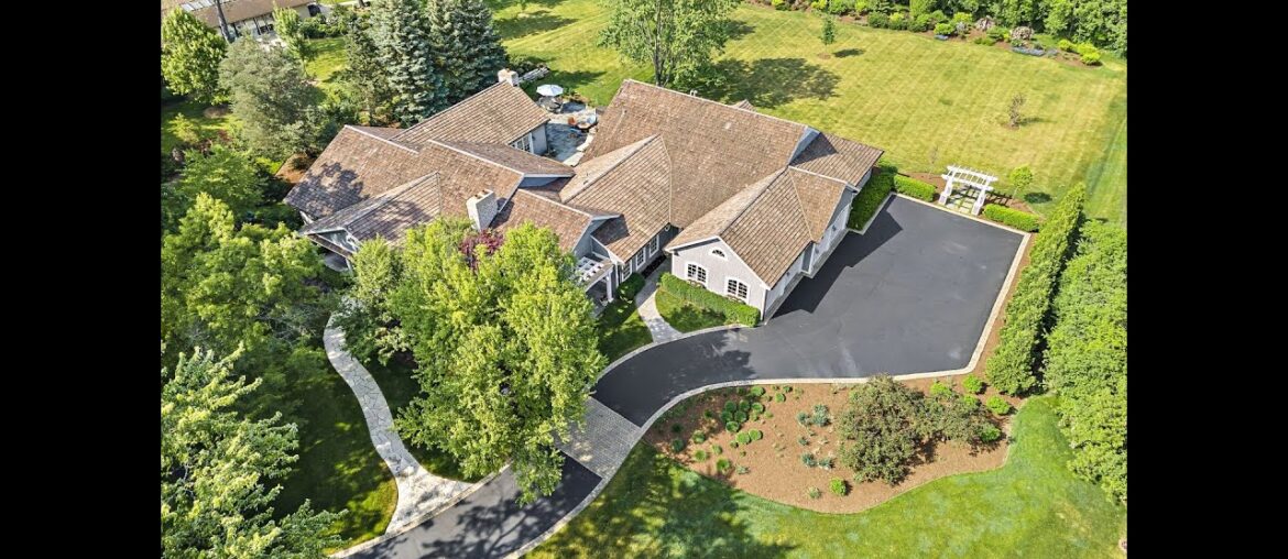 Dawn McKenna|925 Oak Knoll Drive|Lake Forest, IL