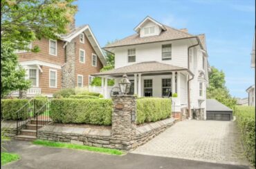 Welcome to 31 Ridge St, Greenwich CT 06830