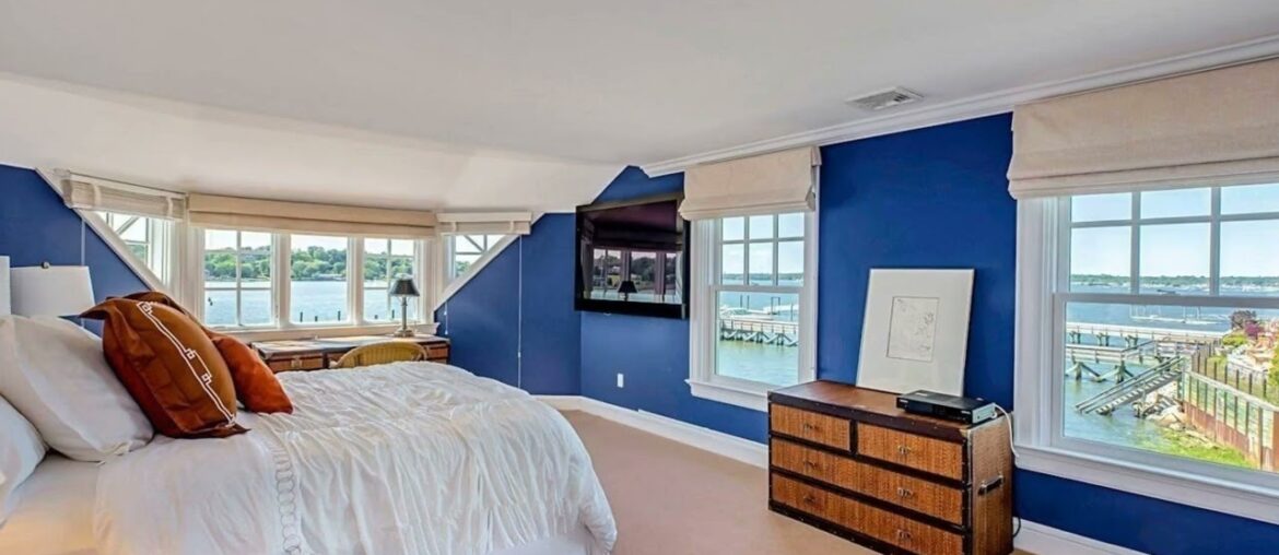 95 Lake Road, Manhasset, NY 11030