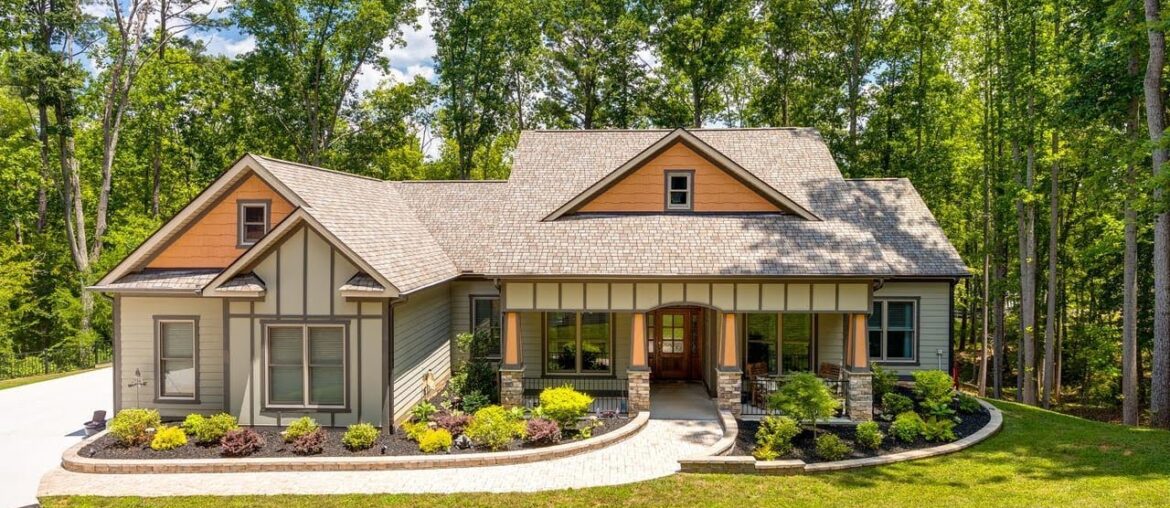 361 Squirrel Ln, Clover, SC 361 Squirrel Ln, Clover, SC