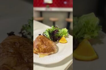 Le Petit Paris - Jacksonville, FL