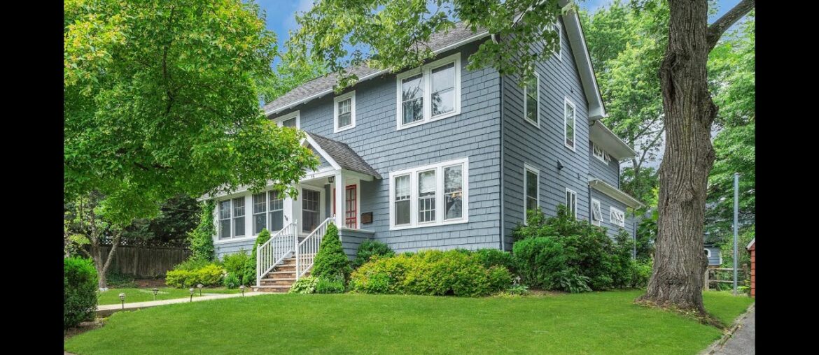 15 Garden Avenue Chatham, NJ | ColdwellBankerHomes.com 15 Garden Avenue Chatham, NJ | ColdwellBankerHomes.com