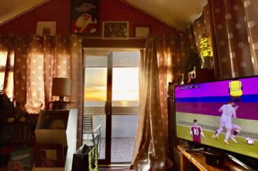 Lounge in a beach house. Point Clear Bay. United Kingdom ( 2816x3754)