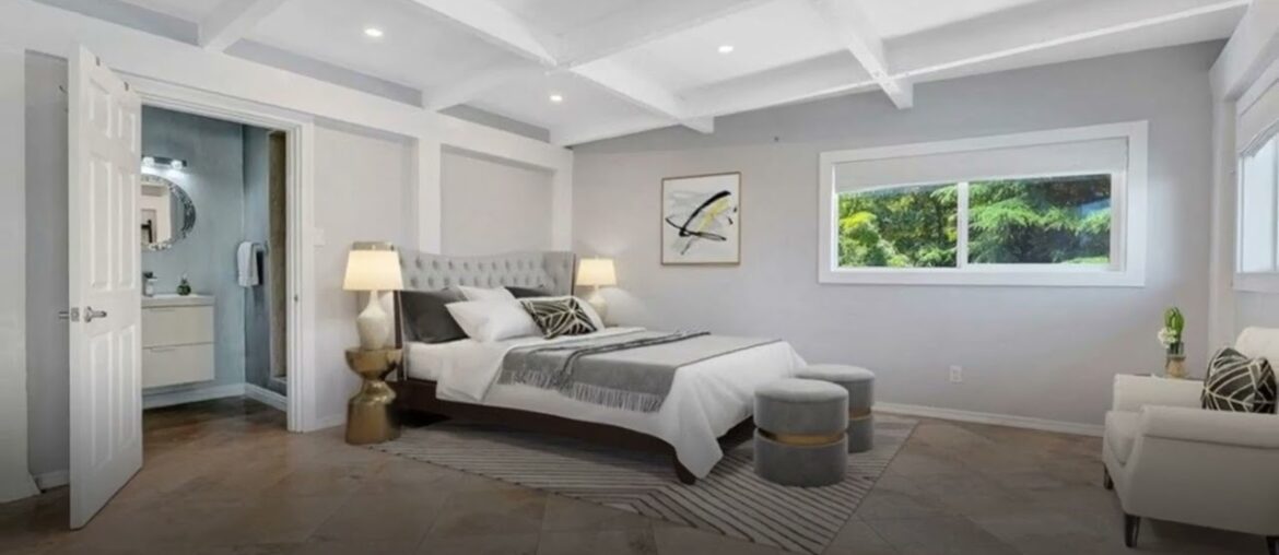 16551 Calneva Drive, Encino, CA 91436