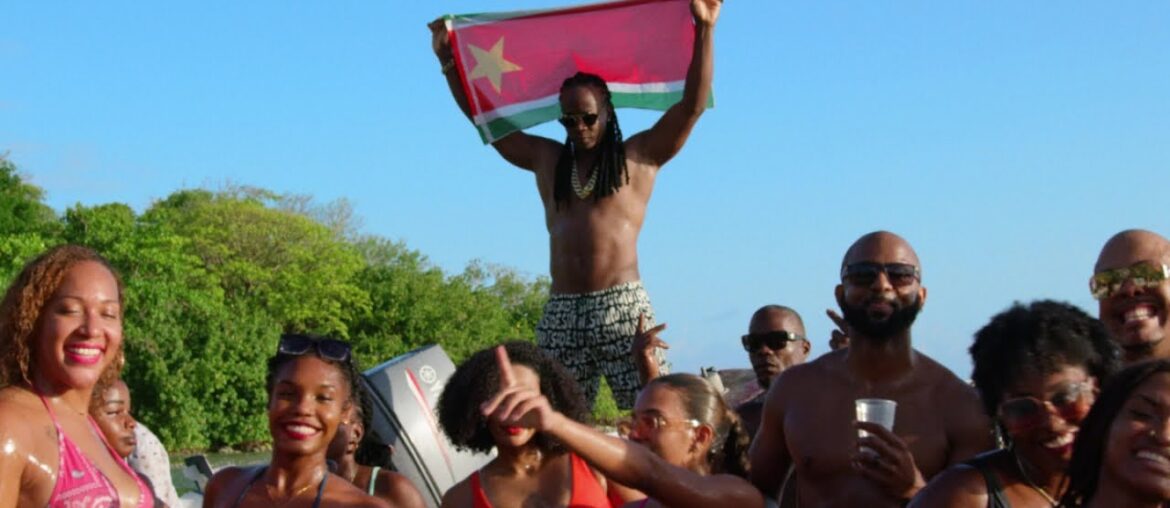 Admiral T Ft. Ridge - Wine Up Your Bumper