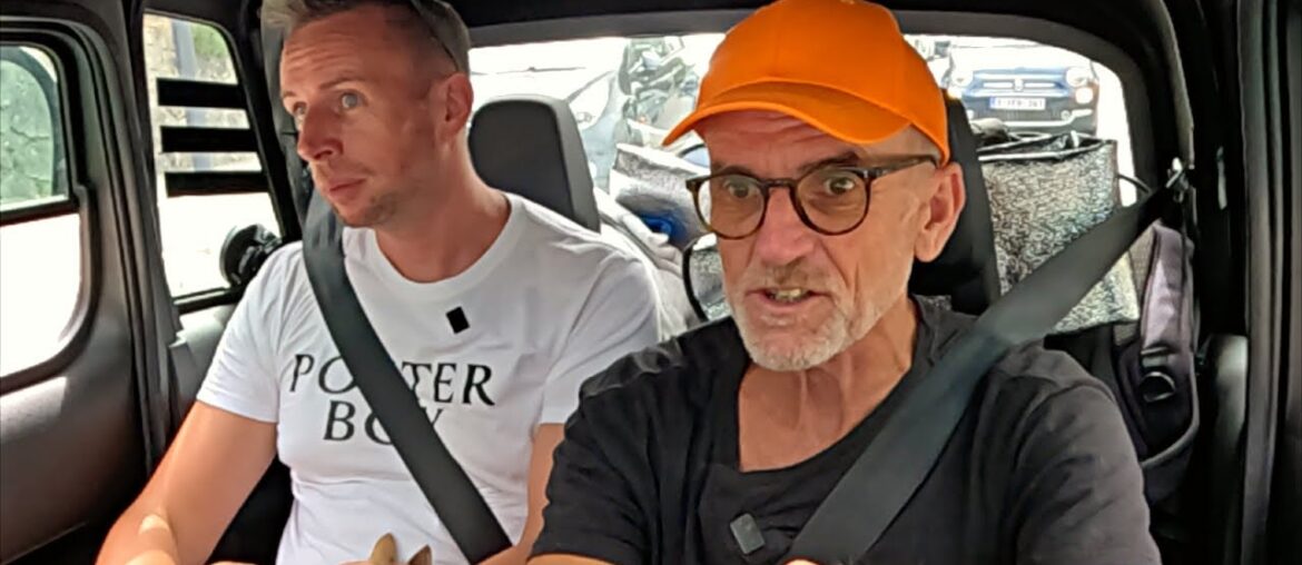 We Cause MONSTER Tailback In CITROEN AMI in Search Of Fine Dining Village Of TOURRETTES SUR LOUP