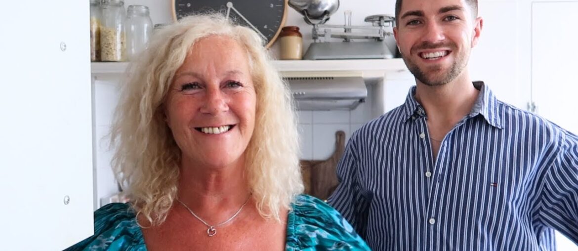 MY MAM CAME TO VISIT ME IN LONDON & SEEING PINK IN HYDE PARK | AD