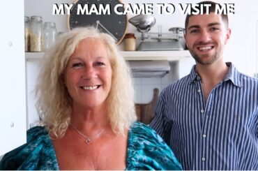 MY MAM CAME TO VISIT ME IN LONDON & SEEING PINK IN HYDE PARK | AD