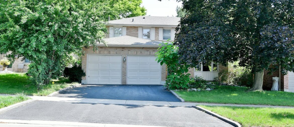 1859 Parkside Drive, Pickering – Open House Video Tour 1859 Parkside Drive, Pickering - Open House Video Tour