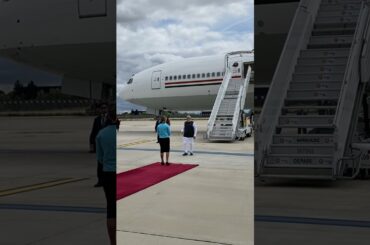 French PM Elisabeth Borne warmly receives PM Modi at Paris airport | PM Modi in France