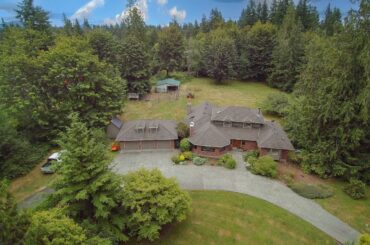 Stunning Hobart Estate Nestled on 4.8 Acres - 21828 251st Ave SE Maple Valley, WA 98038