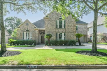 Ruth/Chris Real Estate Team presents: 1718 Raven Oak CT Katy TX 77450