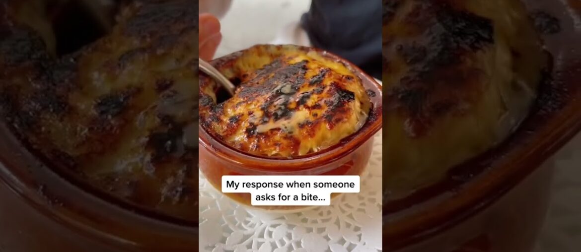 Is this one of NYC's BEST French onion soups? #shorts #nyc #nycfood #French #soup #nycfoodie