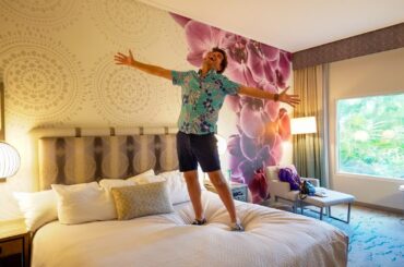 Checking Into Universal's Royal Pacific Resort And Using Express Passes At Islands Of Adventure!