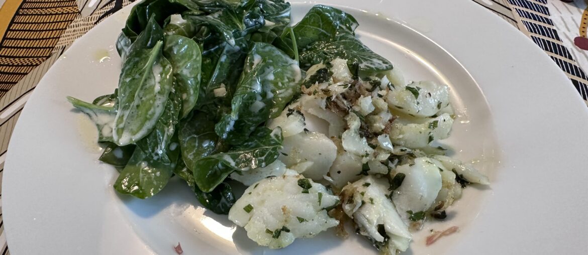 Cabillaud au beurre à l’ail des ours et tombée d’épinards frais à l’ail et crème fraîche 😋