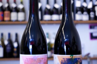 Philippe Grob! Have any of you tried his wines? Best Pinot I’ve tried this year!!! He did a three year apprenticeship with Mythopia and you can really notice the Influence! All semi carbonic macérations with a bit of barrel aging. Beautiful herbal notes! Reminds me of a rustic Jura Trousseau!