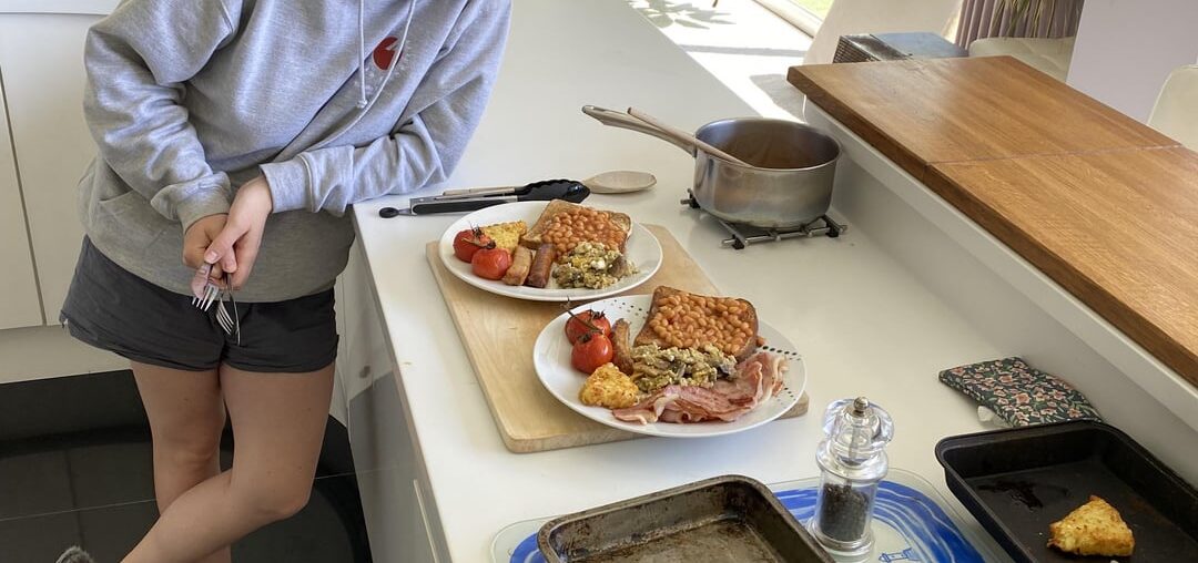 So… here’s my kitchen. Mentioned on the r/fryup sub that my floor looks like it’s from the Death Star