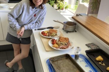 So… here’s my kitchen. Mentioned on the r/fryup sub that my floor looks like it’s from the Death Star