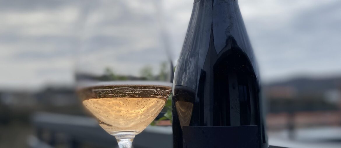 Extra Brut Champagne by Remi Leroy