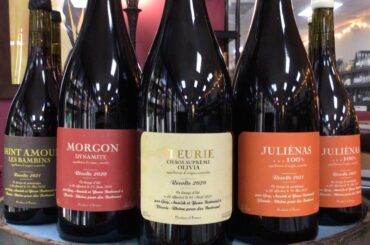 New natural wine focused shop in south west Denver/Lakewood, Colorado! We are Boulevard Bottle Shop and it’s our mission to introduce folks to minimal intervention wines, especially those made by women winemakers! We offer free in store tastings every Tuesday and Saturday! Come nerd with us!