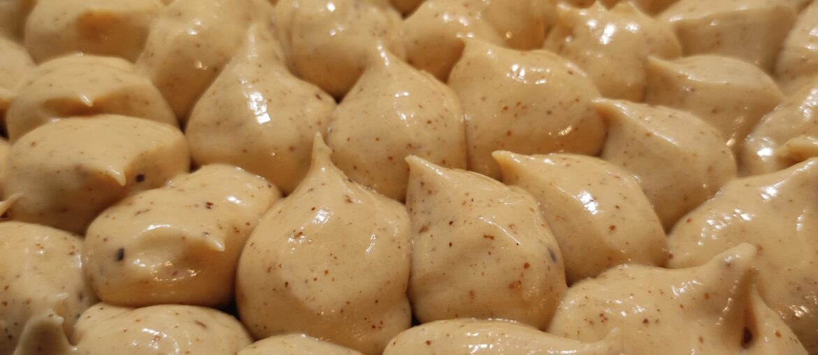 Crème au praliné pour l'intérieur d'un succès praliné 😋