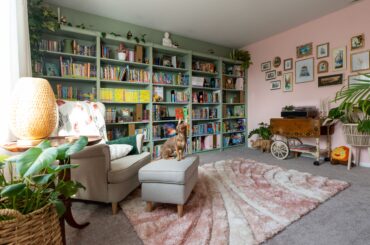 Converted one of our rooms to a small library, Las Vegas [6323x4215] [OC]