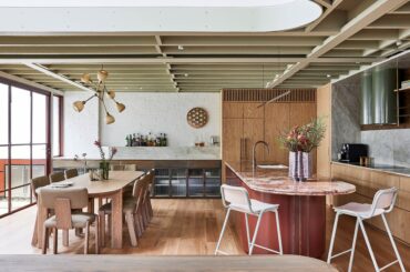 Kitchen and dining space in a converted warehouse residence, Camperdown, Sydney, Australia [3760×2400]