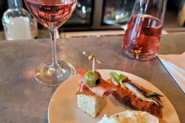 L'Oliveto and some snacks