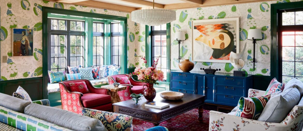 Tudor living room by Katy Curtis Design [2048 x 1226]