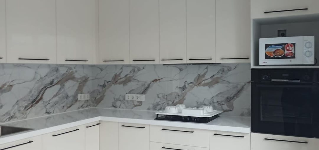 Please help to save the kitchen