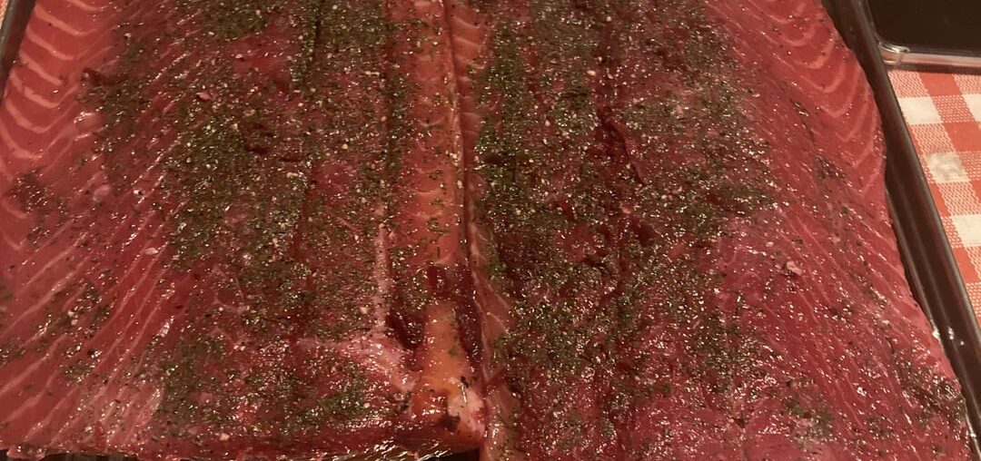 Gravlax à la betterave et au raifort