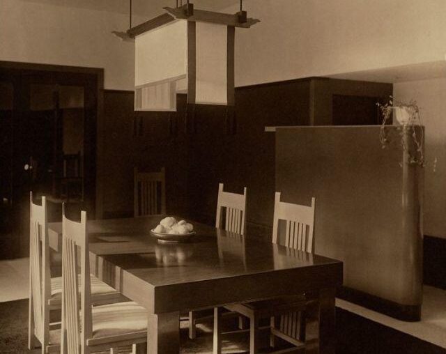 Dining Room from the 1920s [640x856]