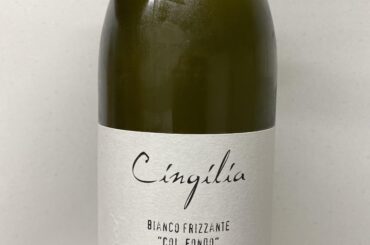 Like a peach yoghurt Prosecco.