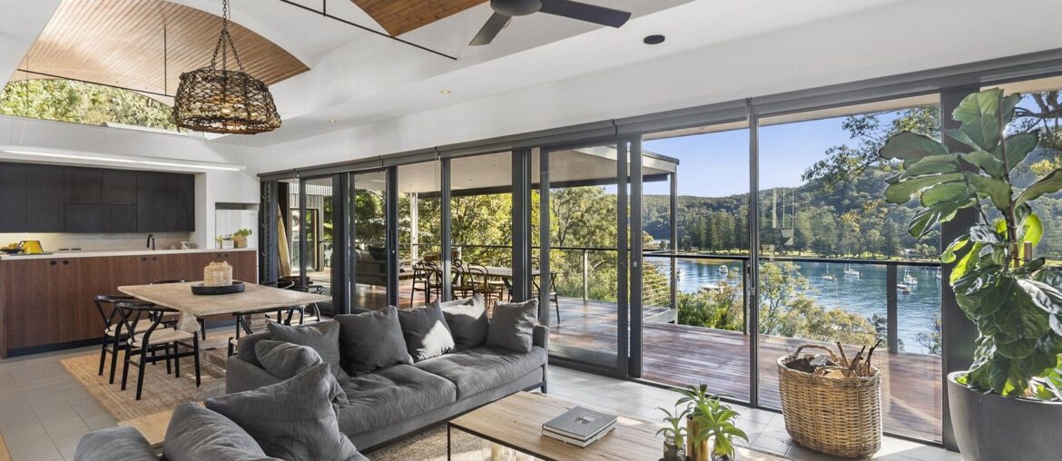 Open plan living and dining onto deck ovelooking the bay [1620 x 1080] Sydney Australia