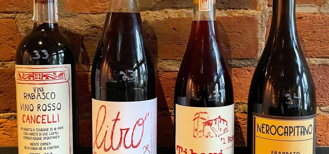 Glass pours at the shop tonight. Anyone else a huge fan of crunchy/light bodied Italian wines? Swipe for bottle details.